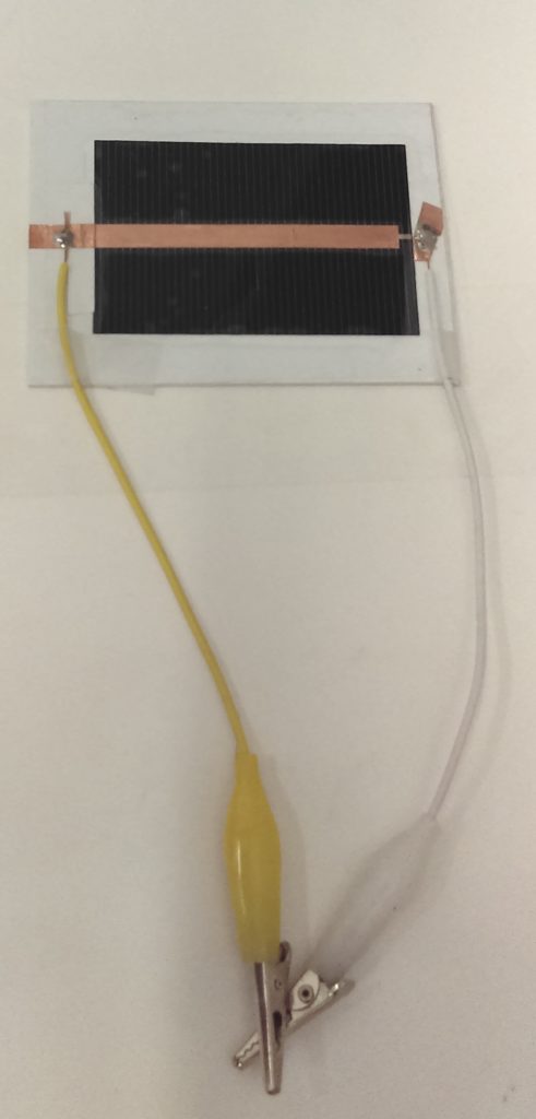 Single cell solar panel with clip leads Single cell solar panel with clip leads