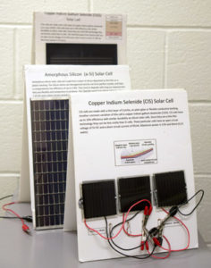 solarpanelarray2_small