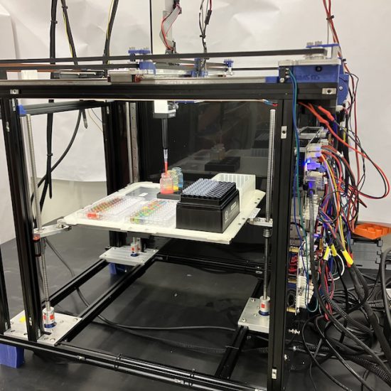 , Recruiting robots for materials discovery